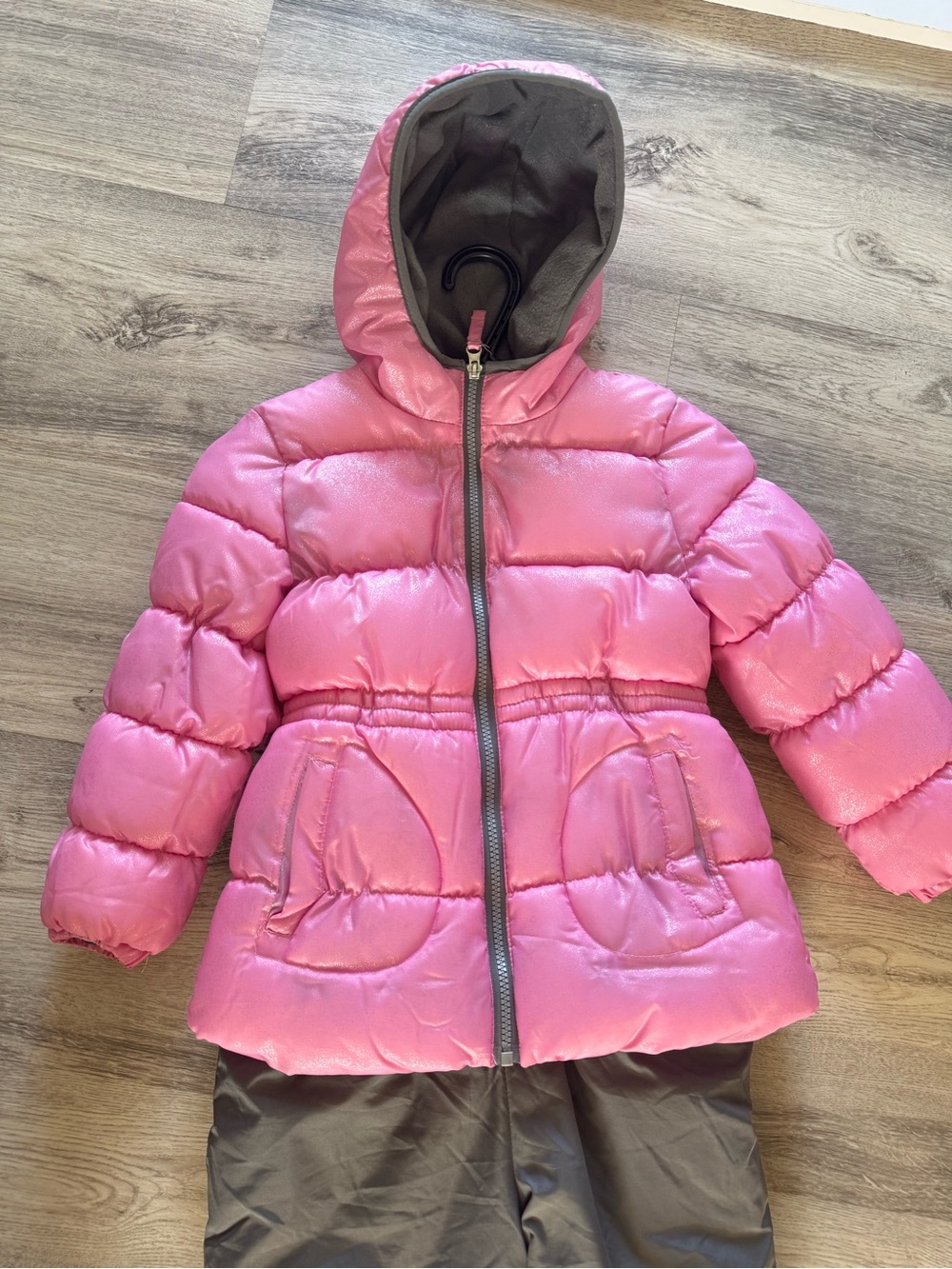 Kids Pink Hooded Puffer Jacket and Snow Pants Set 5/6 - Picture 2 of 7